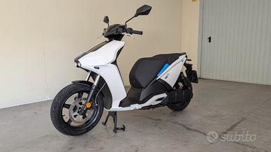 Scooter elettrico Ray 7.7 - 2023