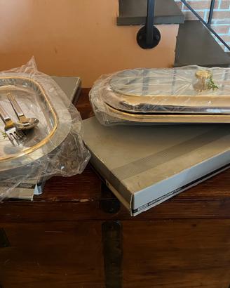Vassoi in acciaio inox con finitura oro