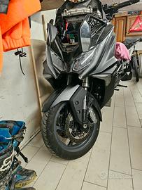 kymco ak 550