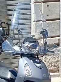 Parabrezza per SYM 200, completo di attacchi