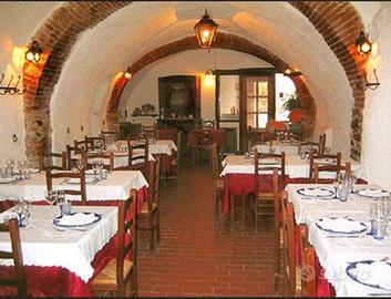 Locale ex ristorante entroterra di Albenga