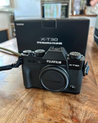 Fujifilm X-T30 black con scatola e accessori