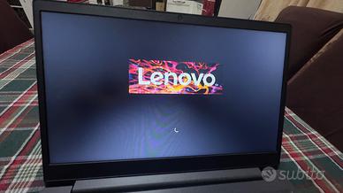 Notebook Lenovo v15