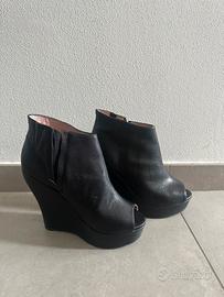 Zeppe in pelle nera Jeffrey Campbell nere