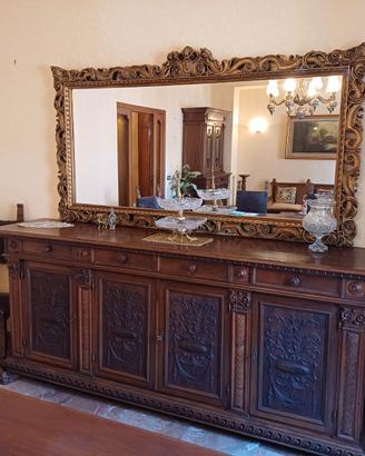 Specchio in stile rinascimentale