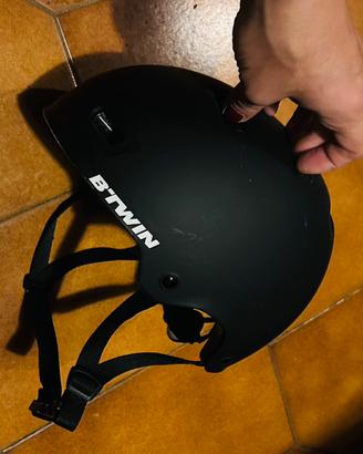 Casco bici b-twin nero opaco