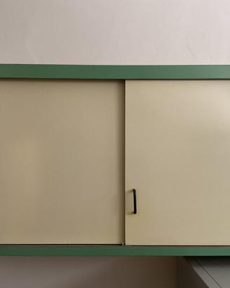 Cucina originale anno 1960,integra ,in formica .
