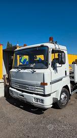 Bisarca Nissan L35 (1995) - 251.000 km