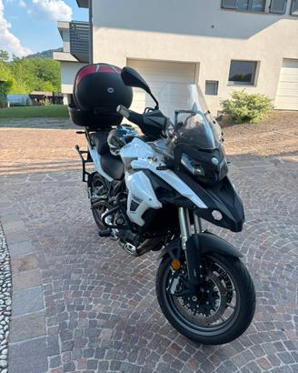 Benelli TRK 502