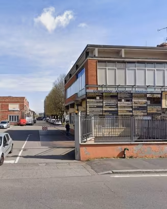Immobile di 900 m² a Sesto San Giovanni