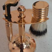 Set da barba in metallo placcato Oro marca BIFFOLI