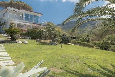 Villetta Biodola Beach