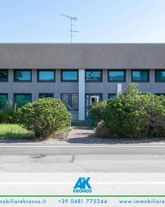 Immobile di 2042 m² con più di 5 locali a Ronchi d