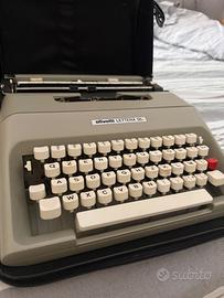 Olivetti lettera 35, Macchina da scrivere