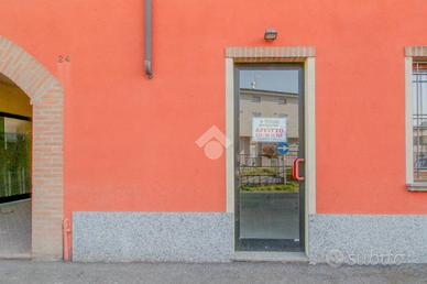 NEGOZIO A BORGO SAN GIACOMO