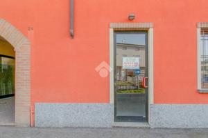 NEGOZIO A BORGO SAN GIACOMO