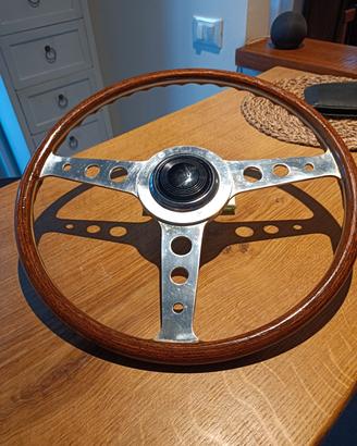Volante in legno vintage