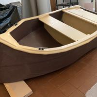 Barca autocostruita