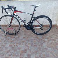 Bicicletta da strada CUBE Attain GTC