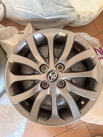 cerchi toyota yaris