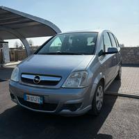 Opel meriva 1.4 benzina adata a neopatentati