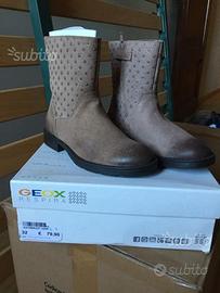Stivali Geox 32 nuovi