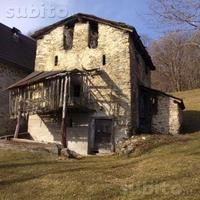 Zona tranquilla immersa nel verde e boschi in Lomb