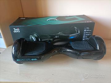 Hoverboard TwoDots Evo con scatola e caricatore
