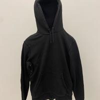 Felpa nera con cappuccio