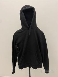 Felpa nera con cappuccio