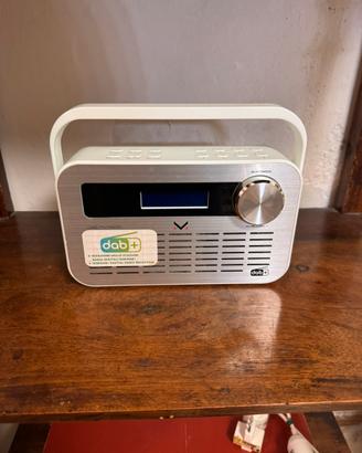 Radio Majestic DAB 843