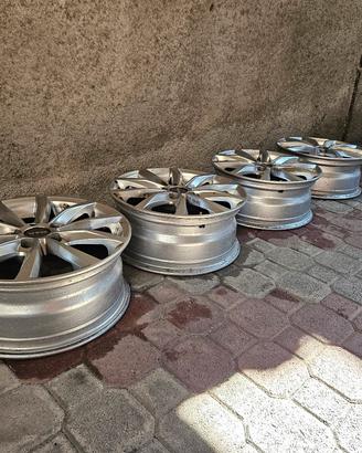 Cerchi in lega MAK WOLF 6.5j x 16 H2