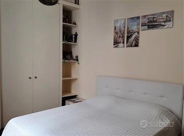 Ampio quadrilocale, box e cantina in centro milano