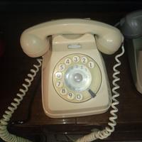 Telefono fisso colore Crema-Avorio vintage anni ’6