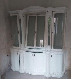 Credenza laccata