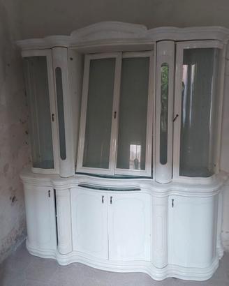 Credenza laccata