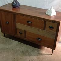 Credenza in legno di recupero
