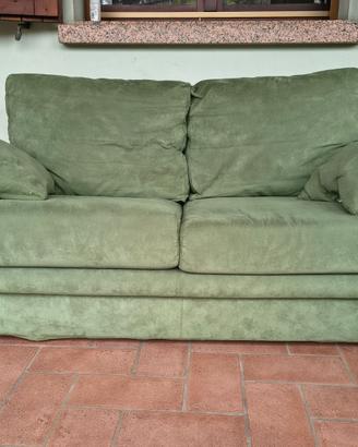 Due divani disponibili