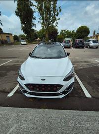 Ford Focus St line