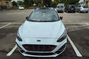 Ford Focus St line