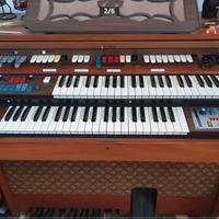 Organo Farfisa vintage