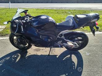 Honda CBR 600 usata in vendita in Toscana