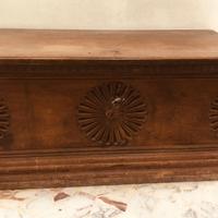 Cassapanca in legno