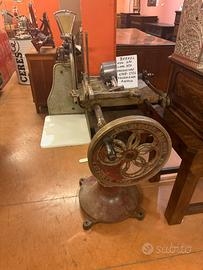 affettatrice Berkel da restaurare modello 100