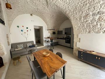Casa in pietra arredata e ristrutturata