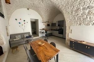 Casa in pietra arredata e ristrutturata