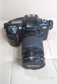 Nikon F60 con obiettivo AF  28/80