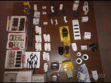 Deviatori Pulsanti Interruttori Adattatori prese p