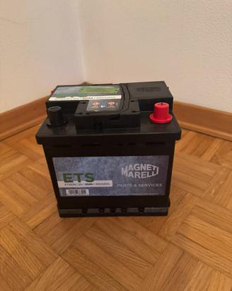 Batteria auto Magneti Marelli