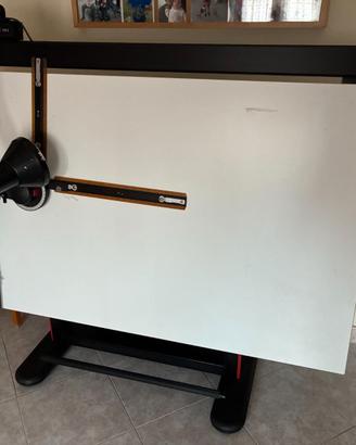 Tavolo da disegno tecnico